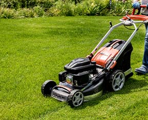 Lawn Mowing (Residential/Commercial)